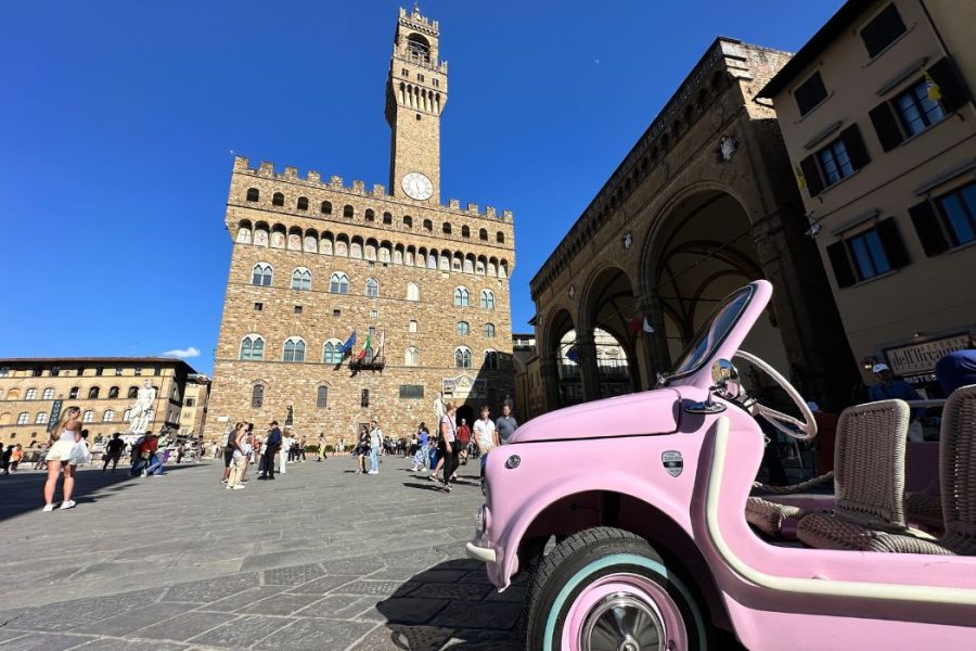 Dolce Vita Tour in Florence: a Vintage eCabrio Experience